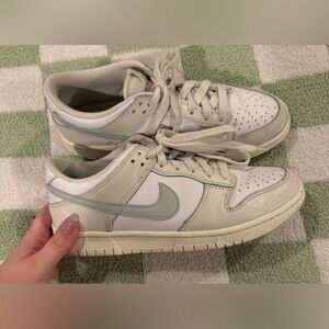Nike White and Pale Green Sneakers